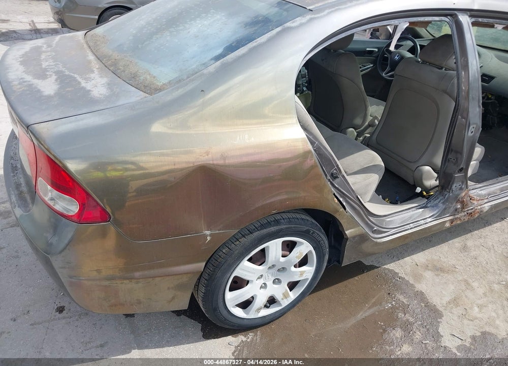 2011 HONDA CIVIC LX VIN: 19XFA1F56BE016858