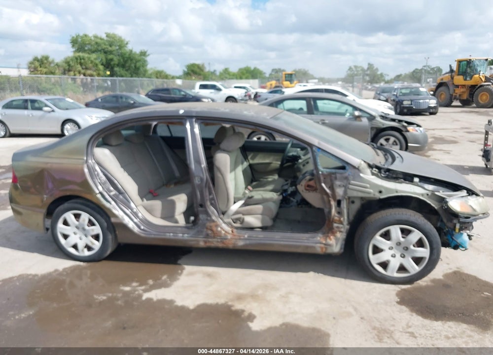 2011 HONDA CIVIC LX VIN: 19XFA1F56BE016858