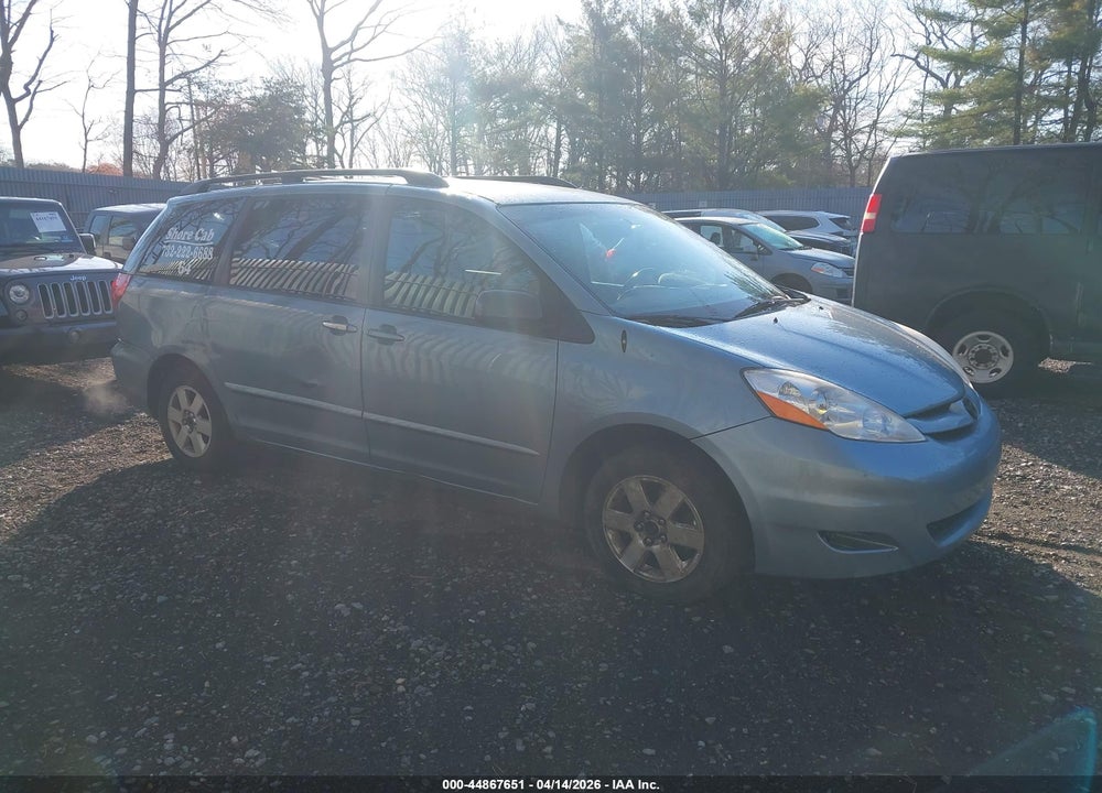 2010 TOYOTA SIENNA LE VIN: 5TDKK4CC8AS320715