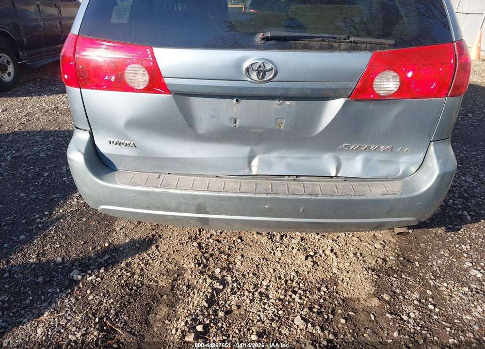 2010 TOYOTA SIENNA LE VIN: 5TDKK4CC8AS320715