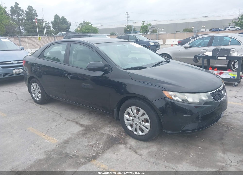 2011 KIA FORTE EX VIN: KNAFU4A27B5382181