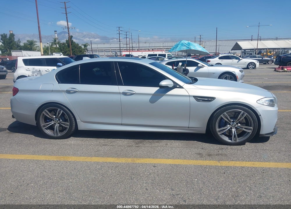 2013 BMW M5 VIN: WBSFV9C59DD096192