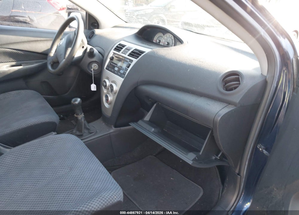 2007 TOYOTA YARIS VIN: JTDBT923371018721