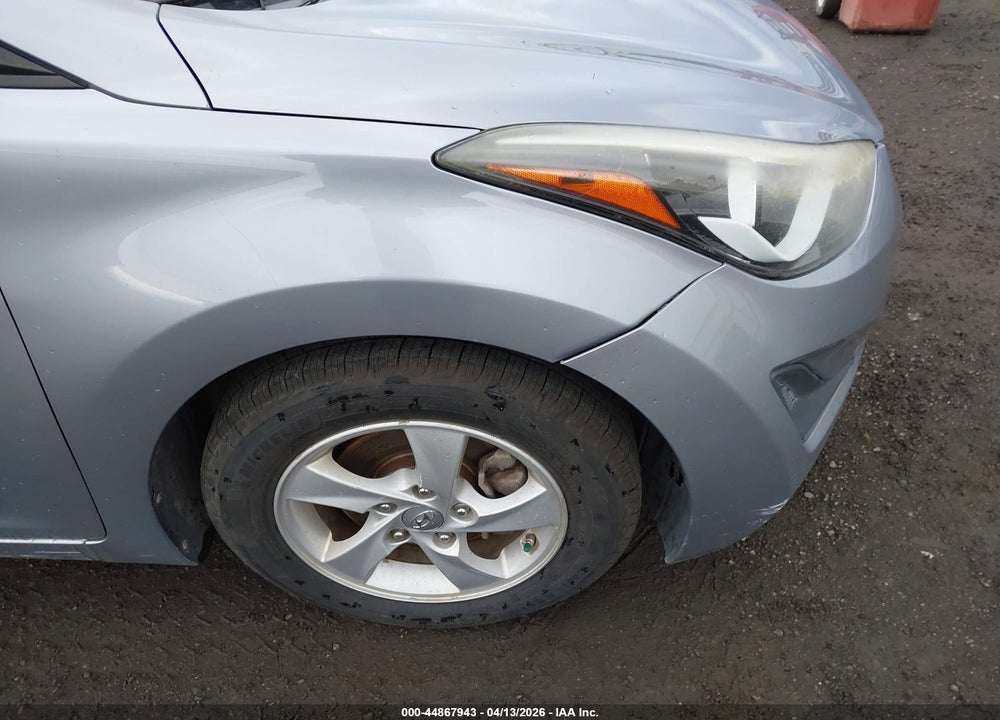 2015 HYUNDAI ELANTRA SE VIN: 5NPDH4AE9FH636794