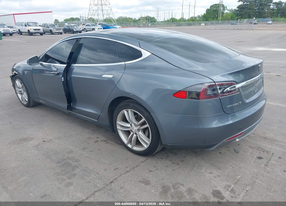 2014 TESLA MODEL S P85 VIN: 5YJSA1H10EFP43727