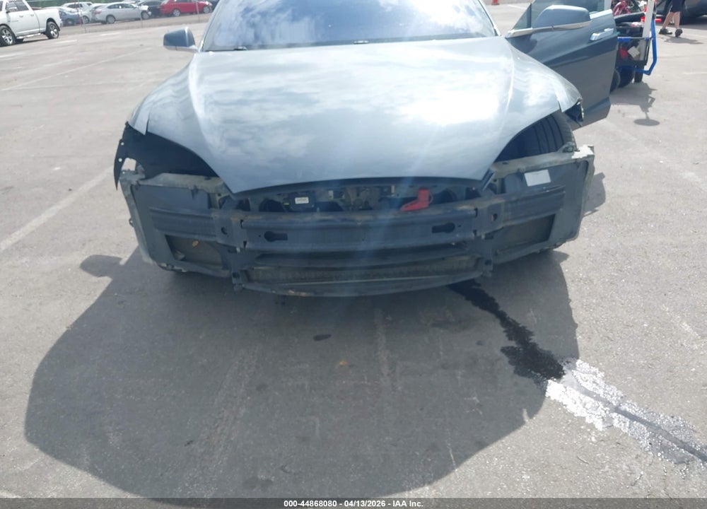 2014 TESLA MODEL S P85 VIN: 5YJSA1H10EFP43727