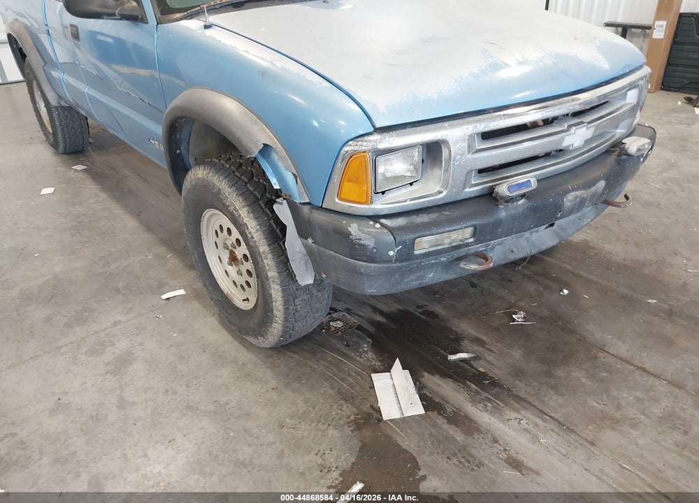 1997 CHEVROLET T10 LS FLEETSIDE VIN: 1GCCT19W5VK121345