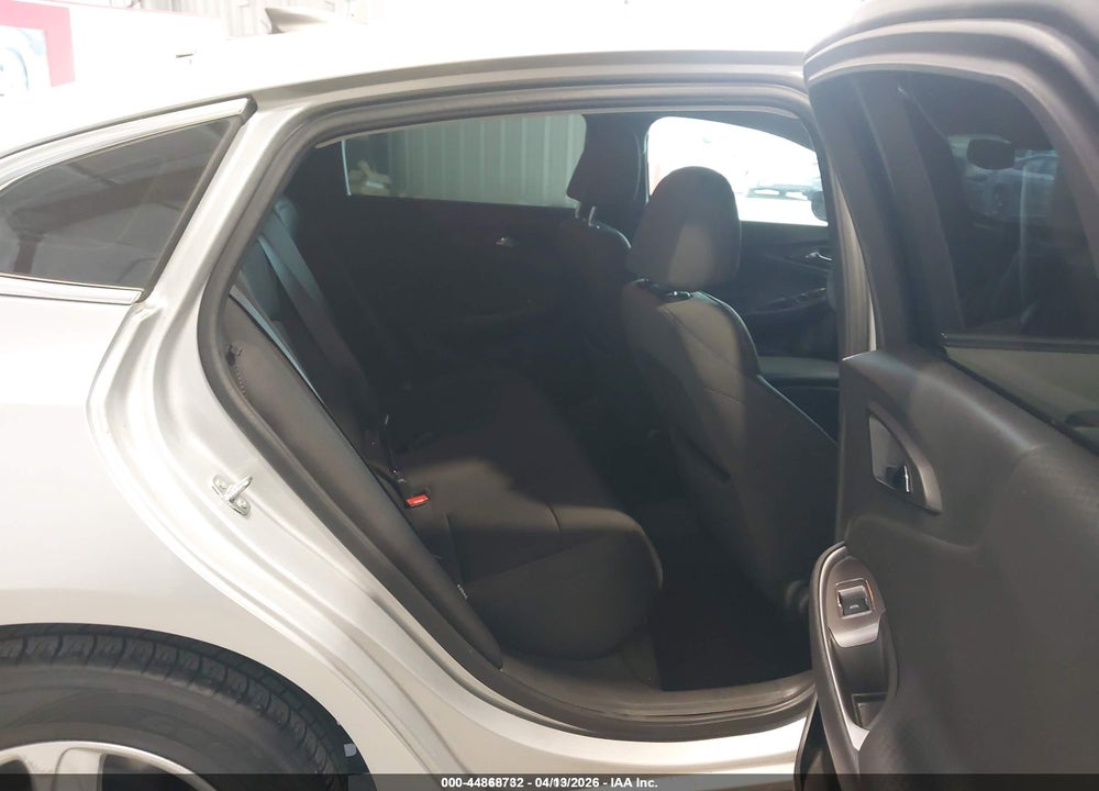 2019 CHEVROLET MALIBU 1FL VIN: 1G1ZC5ST6KF202952