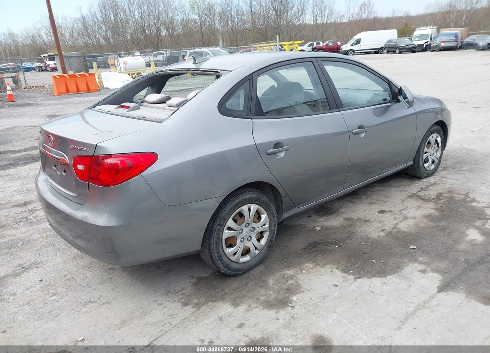 2010 HYUNDAI ELANTRA GLS VIN: KMHDU4AD7AU132323