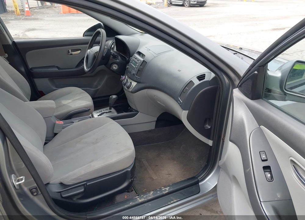 2010 HYUNDAI ELANTRA GLS VIN: KMHDU4AD7AU132323