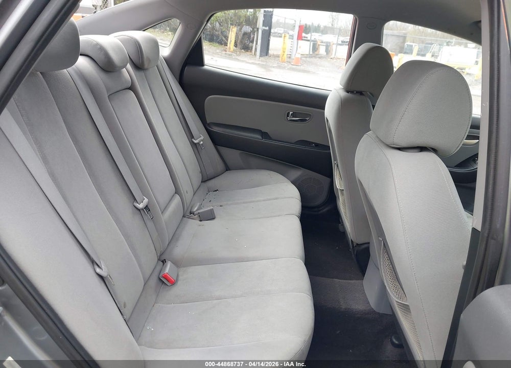 2010 HYUNDAI ELANTRA GLS VIN: KMHDU4AD7AU132323