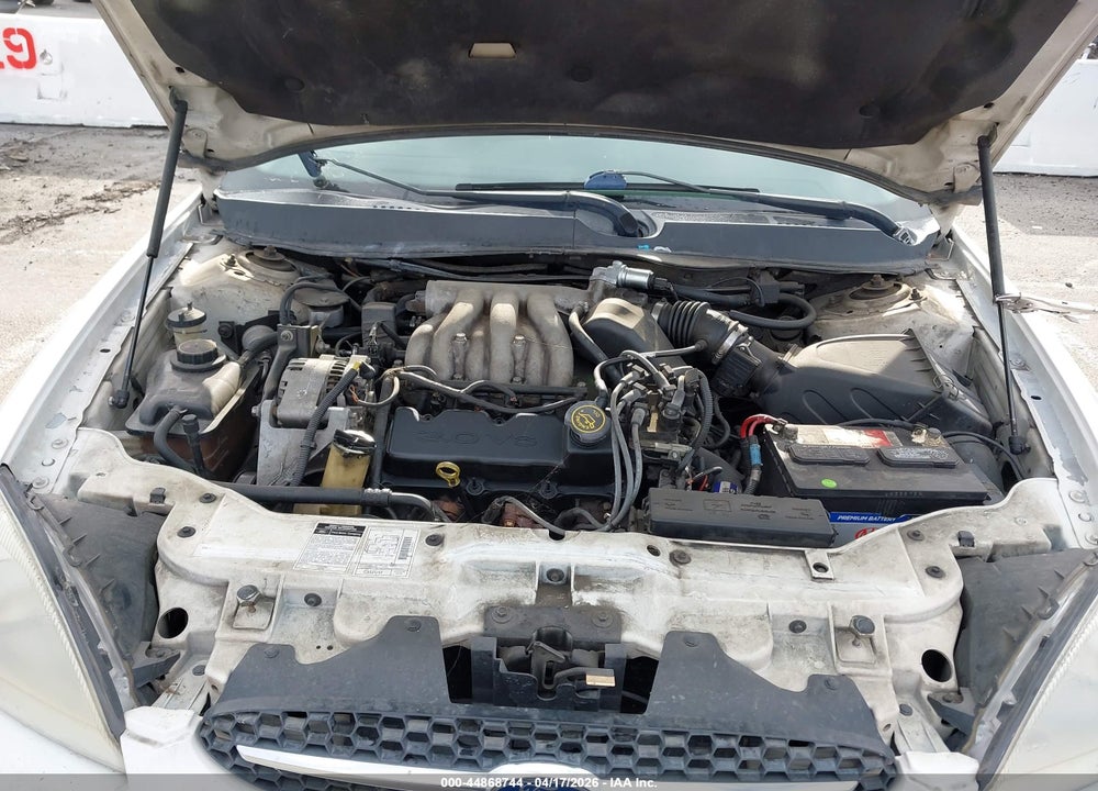 2000 FORD TAURUS SE VIN: 1FAFP5328YG169837