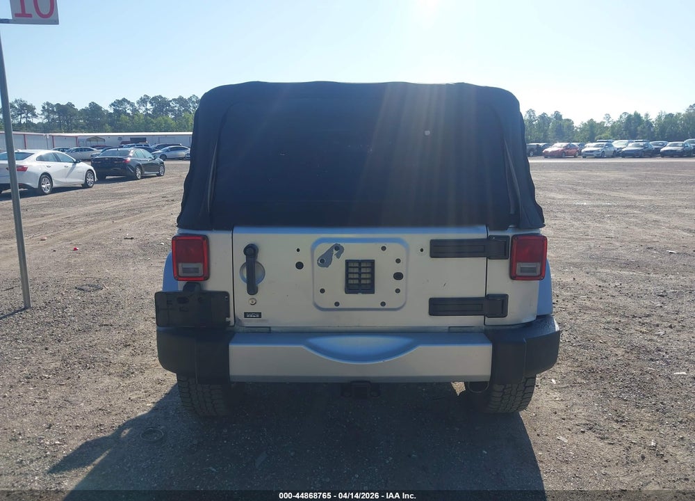 2009 JEEP WRANGLER / VIN: 1J4FA24189L755392