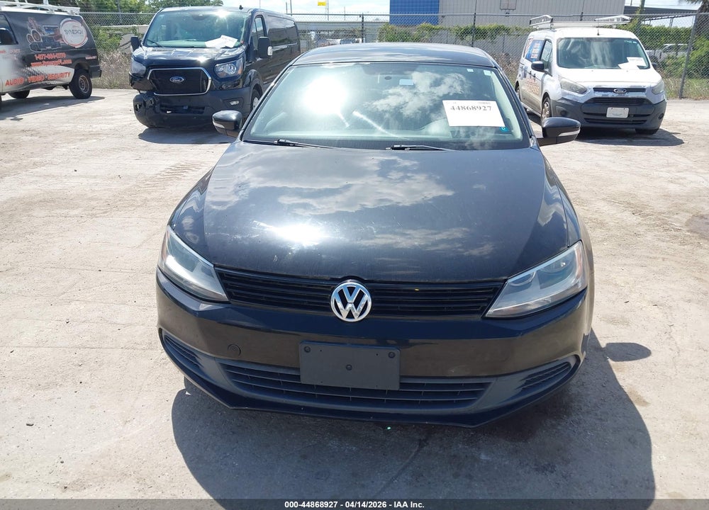 2014 VOLKSWAGEN JETTA 1.8T SE VIN: 3VWD17AJ8EM438247