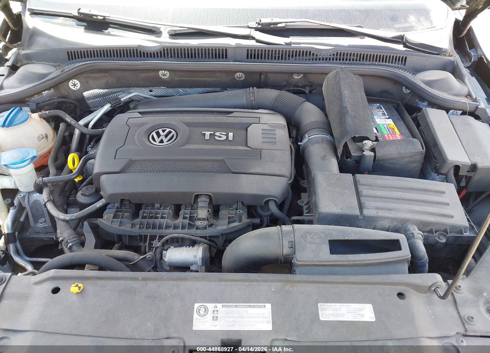 2014 VOLKSWAGEN JETTA 1.8T SE VIN: 3VWD17AJ8EM438247