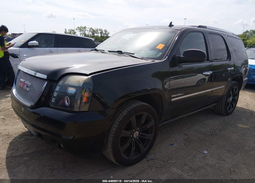 2011 GMC YUKON DENALI VIN: 1GKS2EEF1BR311582