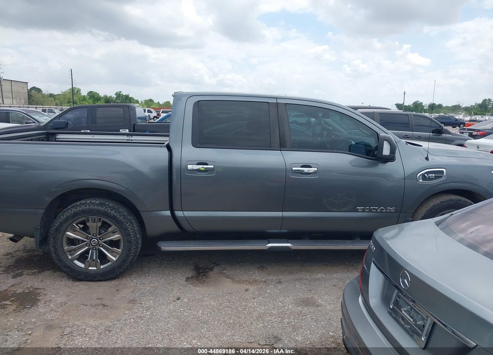 2017 NISSAN TITAN SV VIN: 1N6AA1E60HN536656