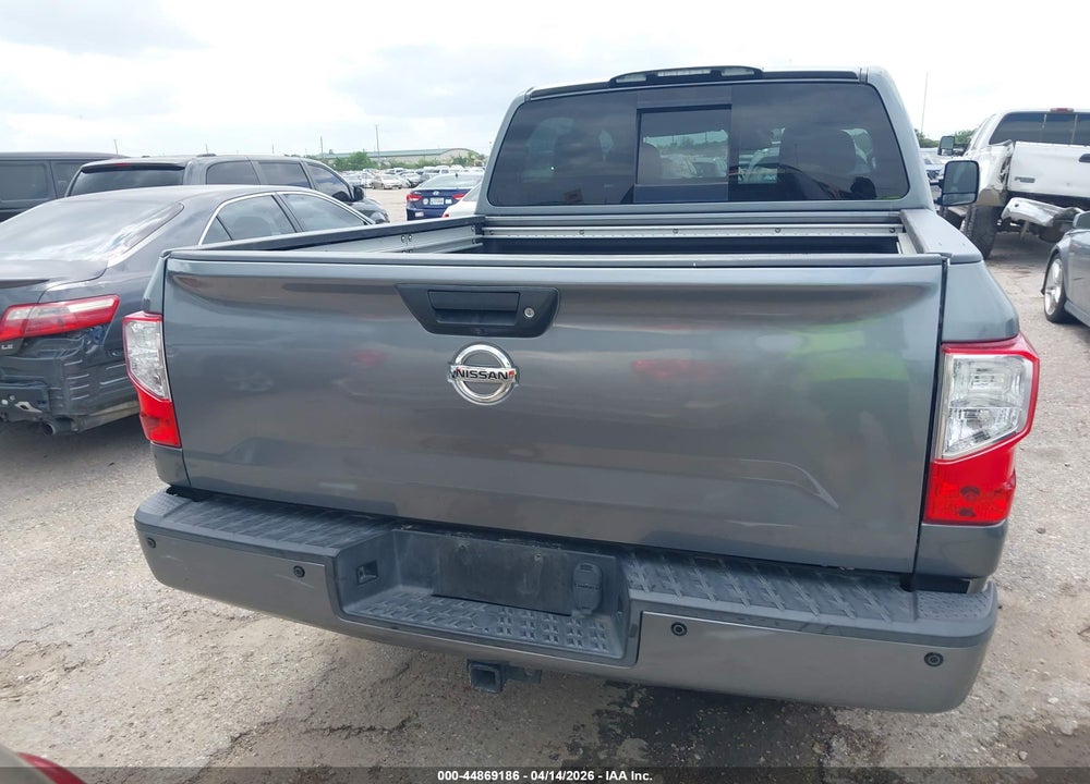 2017 NISSAN TITAN SV VIN: 1N6AA1E60HN536656
