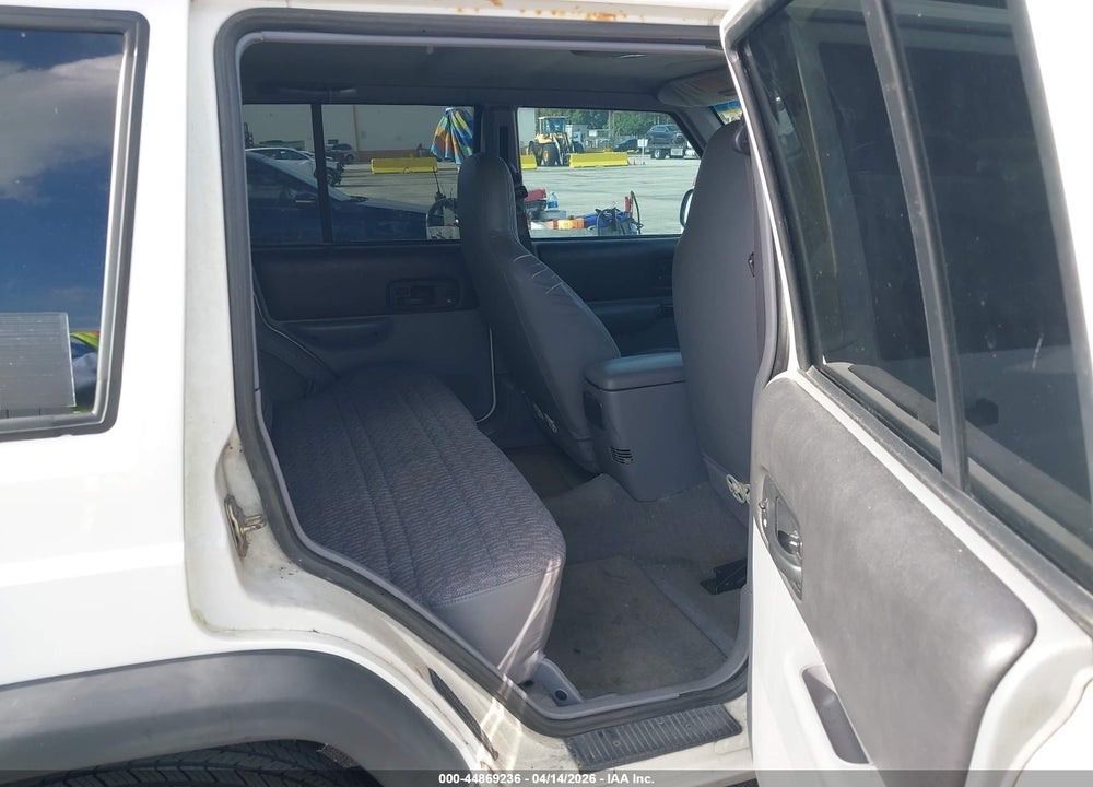 1998 JEEP CHEROKEE CLASSIC/SPORT VIN: 1J4FT68S7WL258639