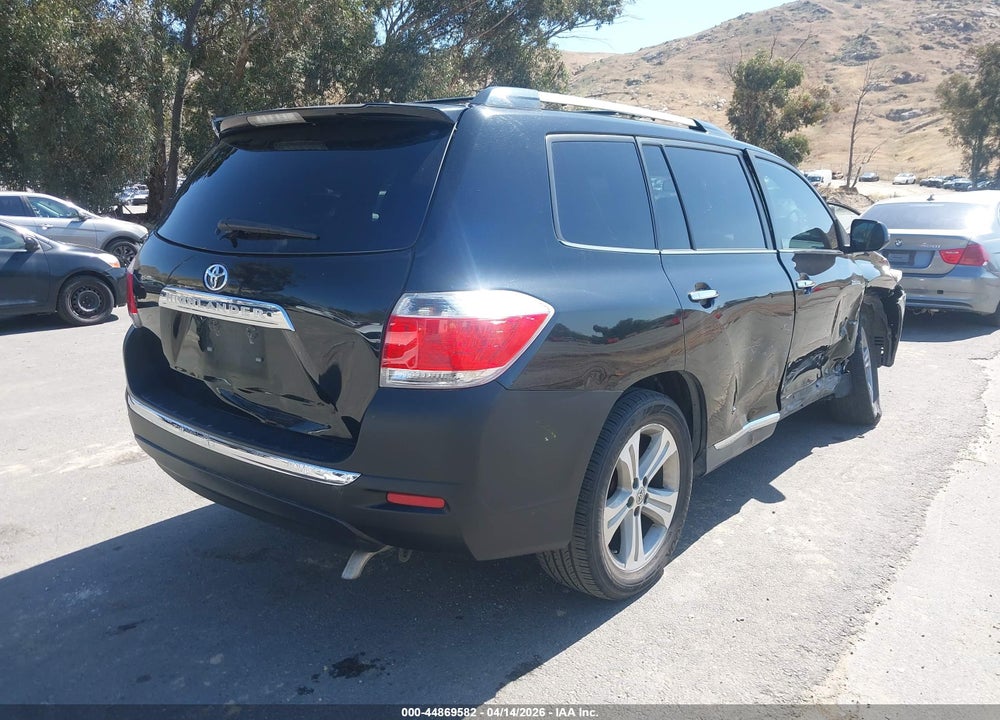 2013 TOYOTA HIGHLANDER LIMITED V6 VIN: 5TDYK3EH8DS117471