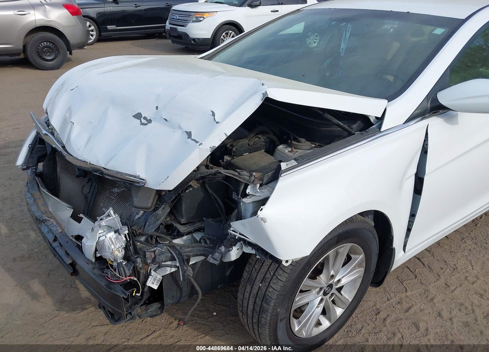 2013 HYUNDAI SONATA GLS VIN: 5NPEB4AC0DH716731