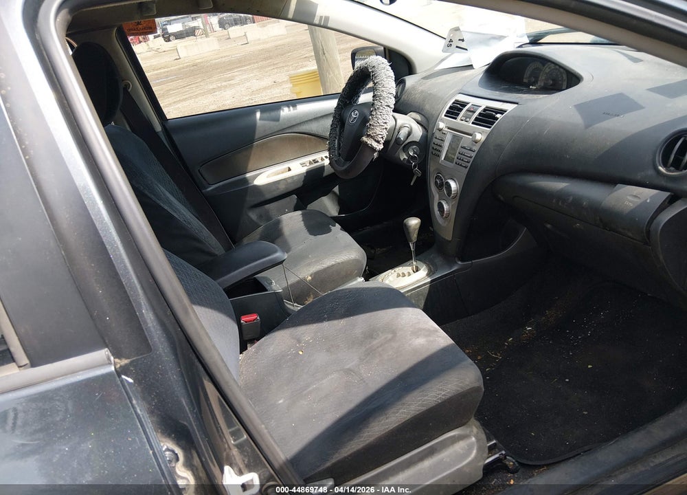 2008 TOYOTA YARIS VIN: JTDBT923081202869
