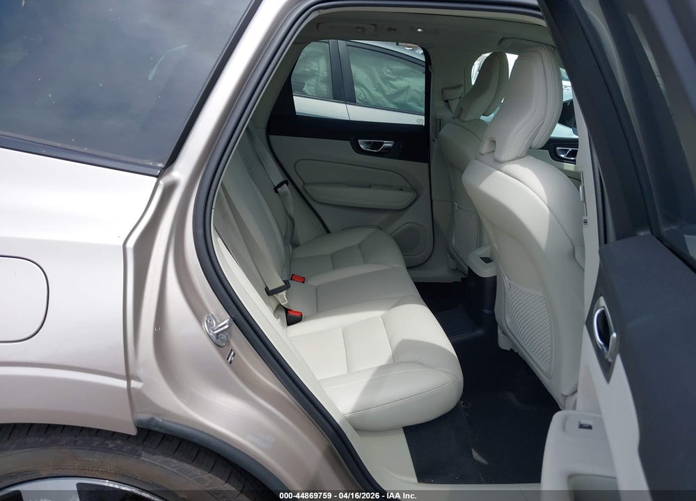 2025 VOLVO XC60 PLUG-IN HYBRID PLUS, T8 AWD ELECTRIC/GASOLINE, DARK VIN: YV4H60RC5S1068061