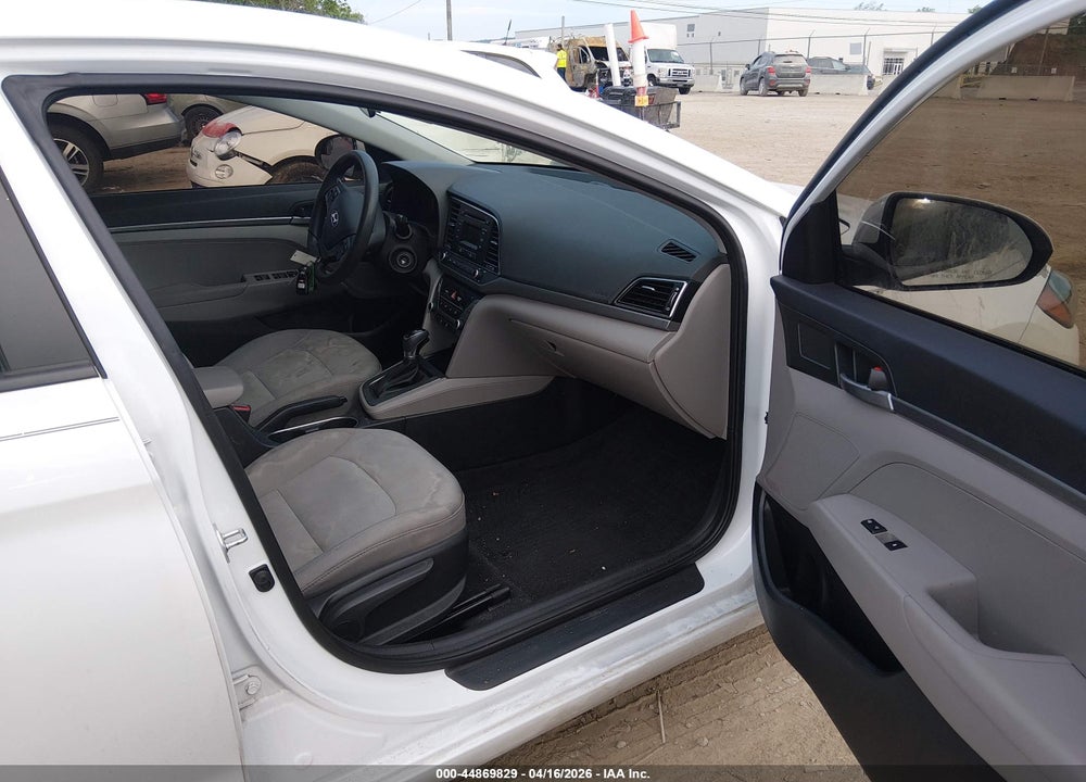 2017 HYUNDAI ELANTRA SE VIN: 5NPD74LF2HH163011