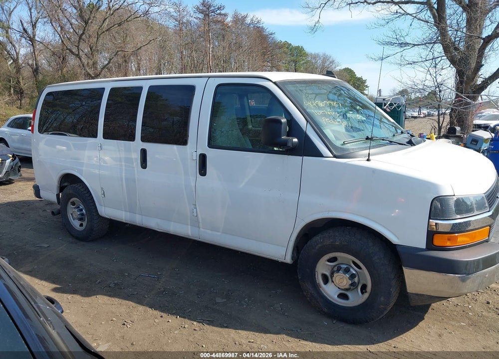 2016 CHEVROLET EXPRESS 2500 LT VIN: 1GAWGFFG0G1180008