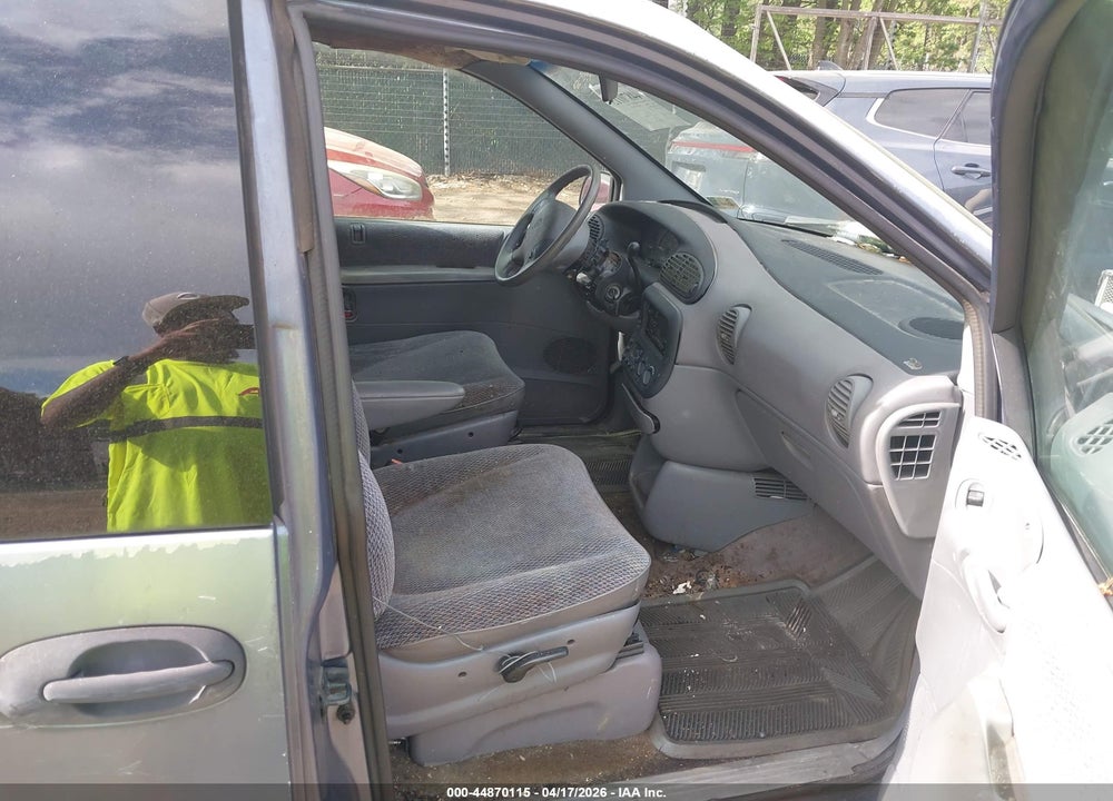 1996 DODGE GRAND CARAVAN SE VIN: 2B4GP44R9TR826055