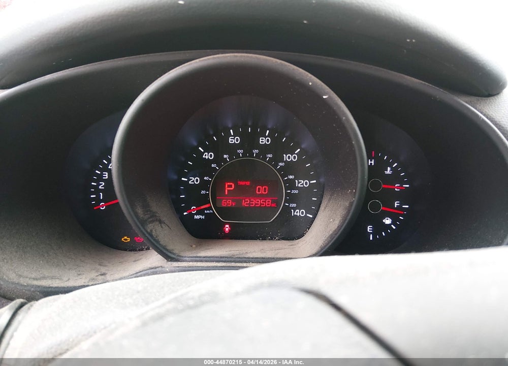 2016 KIA SOUL + VIN: KNDJP3A50G7859957