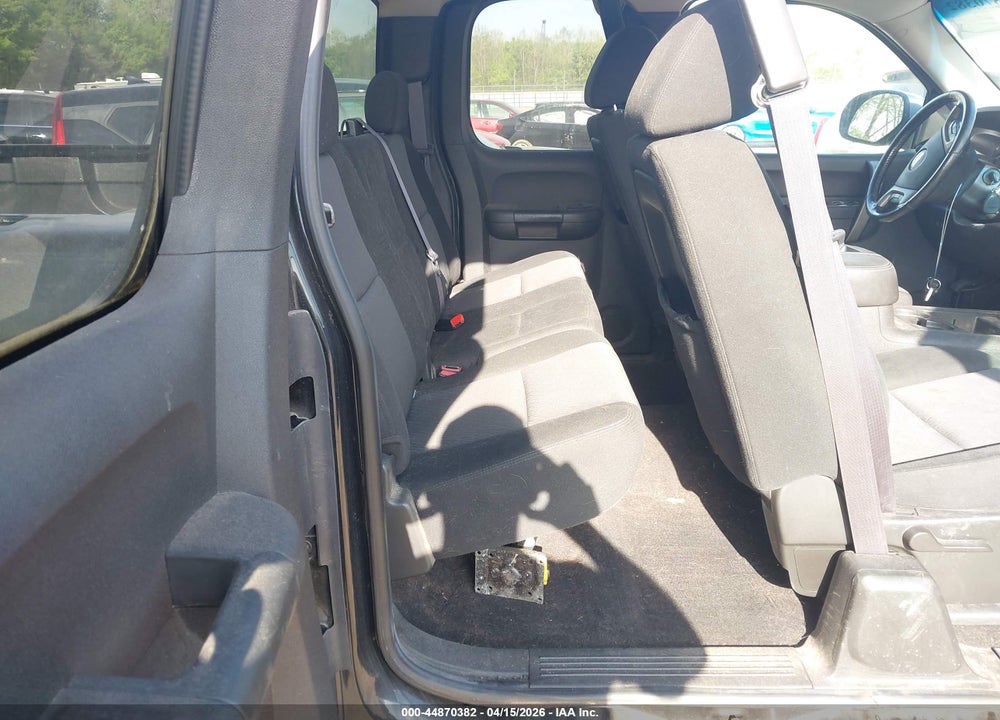 2011 CHEVROLET SILVERADO 1500 LT VIN: 1GCRKSE38BZ328023