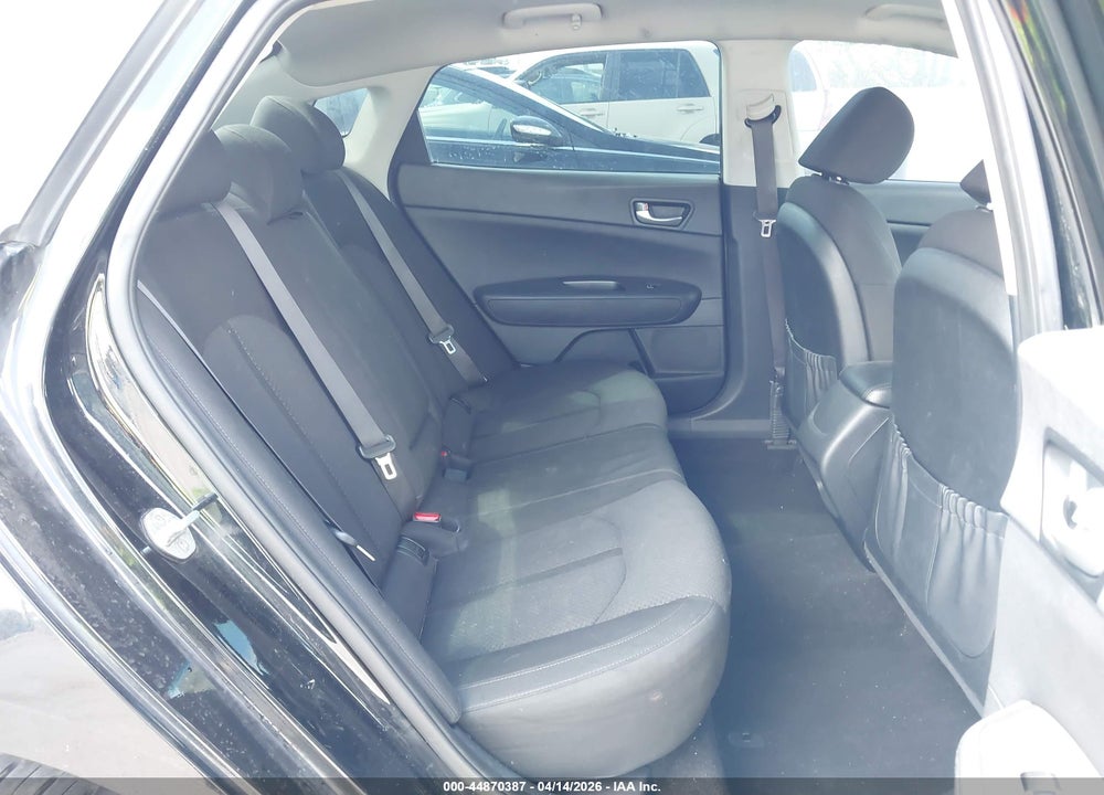 2017 KIA OPTIMA LX VIN: KNAGT4L30H5173001