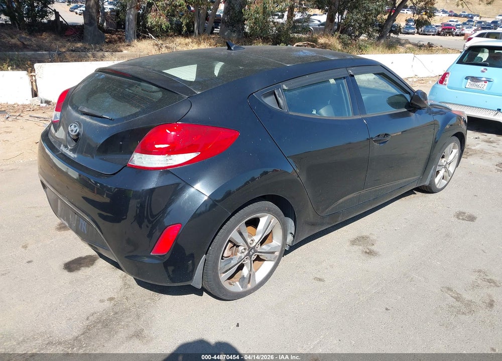 2016 HYUNDAI VELOSTER VIN: KMHTC6AD5GU251880