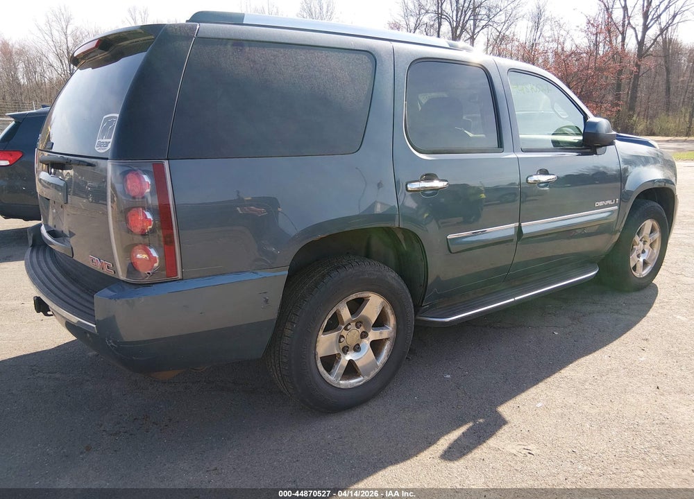2007 GMC YUKON DENALI VIN: 1GKFK63827J291831