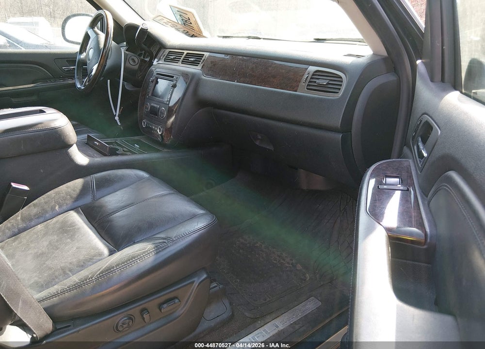 2007 GMC YUKON DENALI VIN: 1GKFK63827J291831