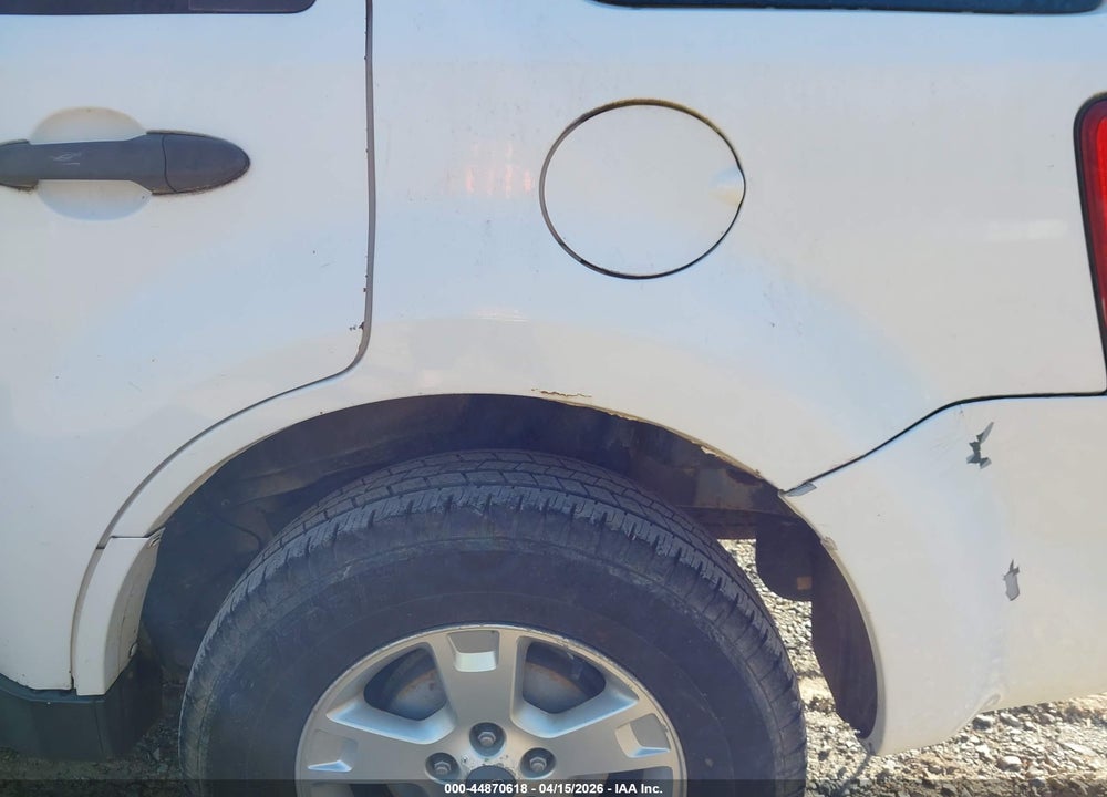 2008 FORD ESCAPE XLT VIN: 1FMCU93118KA50444