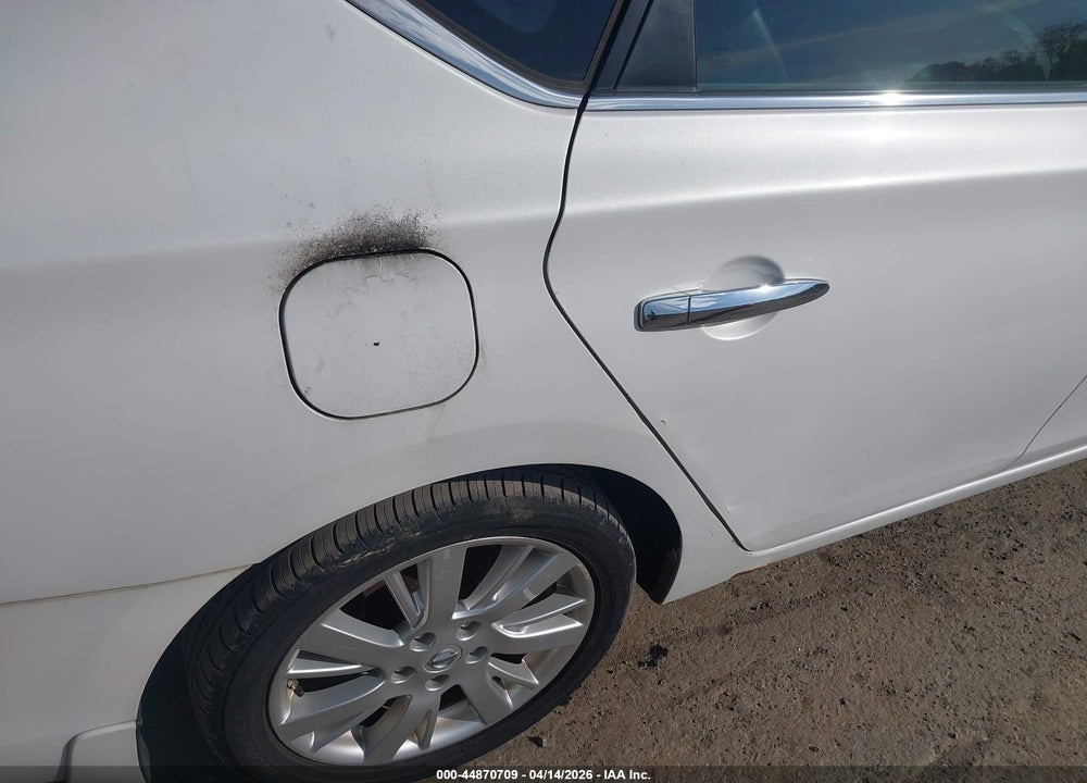 2014 NISSAN SENTRA SL VIN: 3N1AB7AP4EL615540