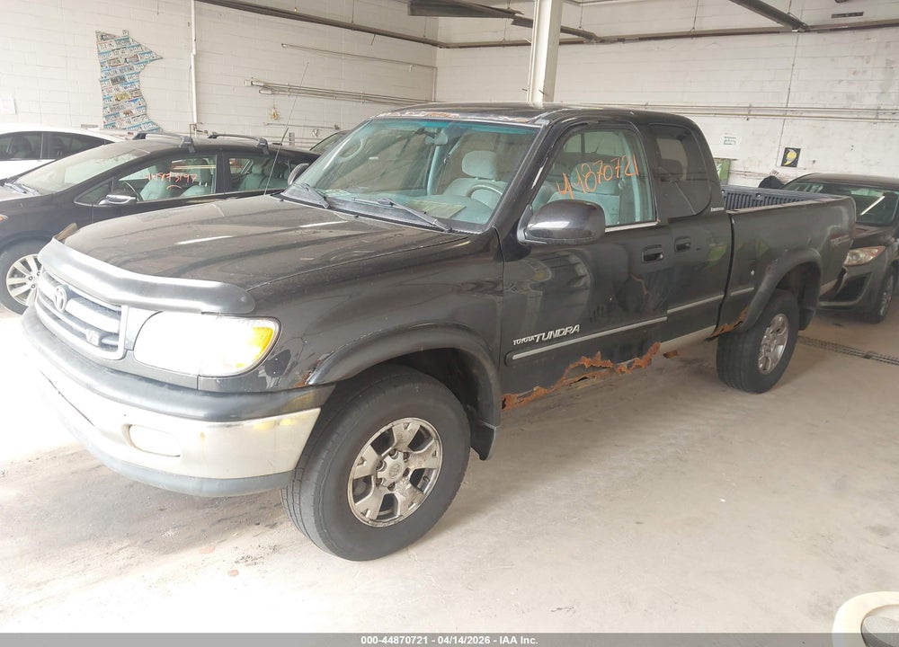 2000 TOYOTA TUNDRA LTD V8 VIN: 5TBBT4815YS046283