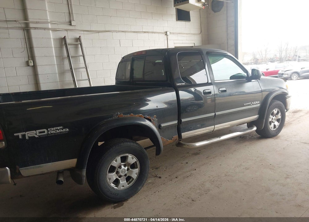 2000 TOYOTA TUNDRA LTD V8 VIN: 5TBBT4815YS046283