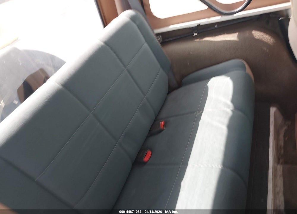 2000 JEEP WRANGLER SAHARA VIN: 1J4FA59S6YP773934