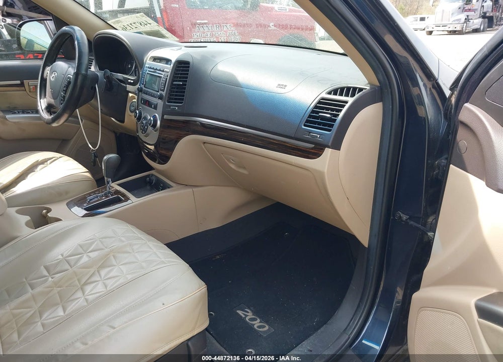 2012 HYUNDAI SANTA FE GLS VIN: 5XYZGDAB0CG100611