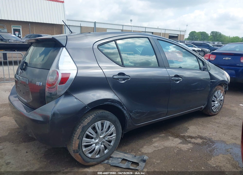 2014 TOYOTA PRIUS C TWO VIN: JTDKDTB35E1078152