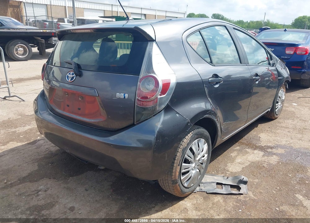 2014 TOYOTA PRIUS C TWO VIN: JTDKDTB35E1078152