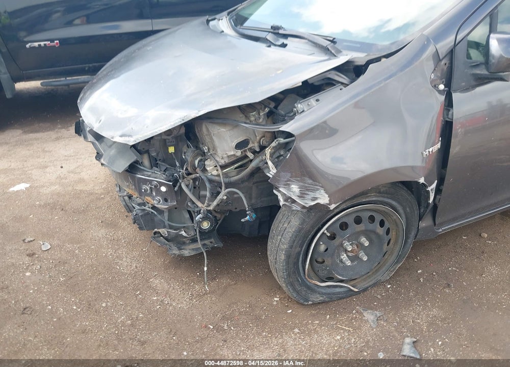 2014 TOYOTA PRIUS C TWO VIN: JTDKDTB35E1078152