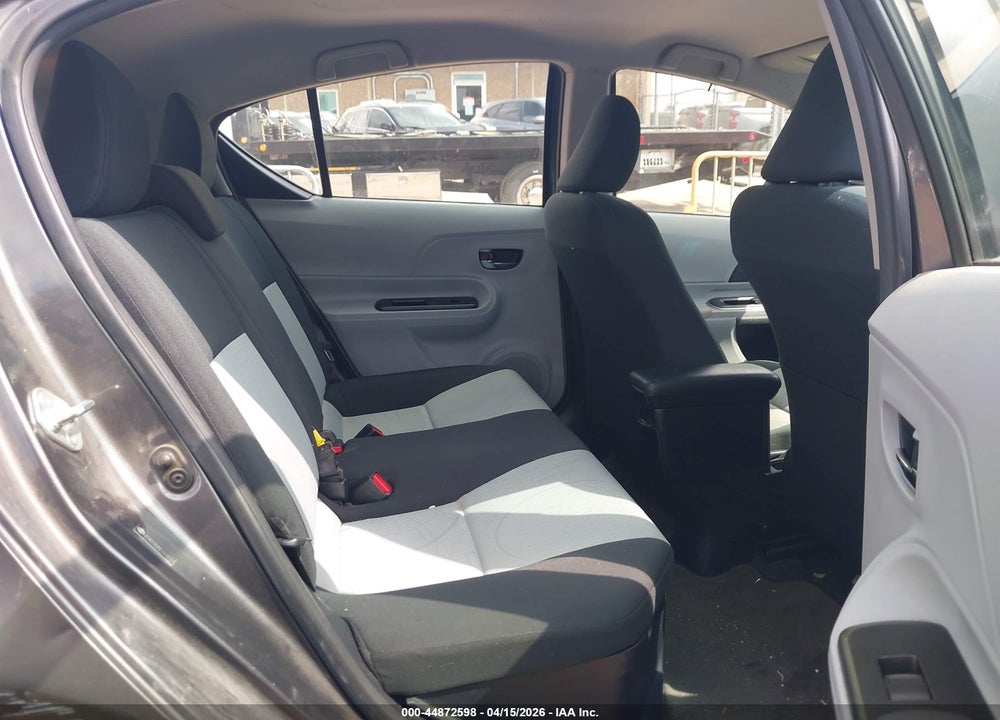 2014 TOYOTA PRIUS C TWO VIN: JTDKDTB35E1078152