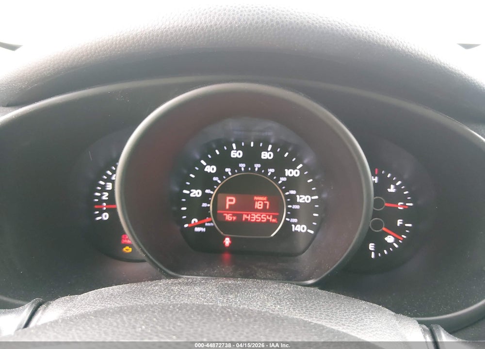 2016 KIA SOUL + VIN: KNDJP3A5XG7862252