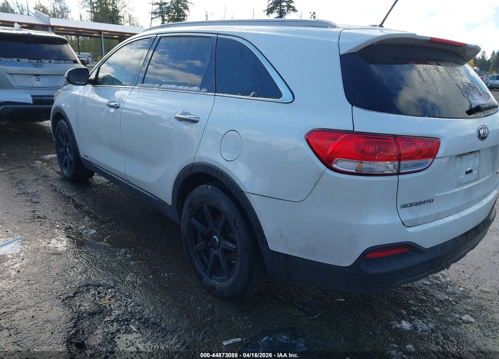 2017 KIA SORENTO 3.3L LX VIN: 5XYPGDA54HG189284