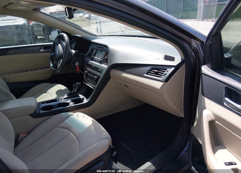 2015 HYUNDAI SONATA SPORT VIN: 5NPE34AF7FH023861