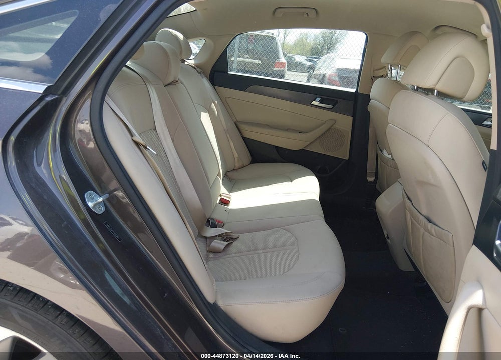 2015 HYUNDAI SONATA SPORT VIN: 5NPE34AF7FH023861
